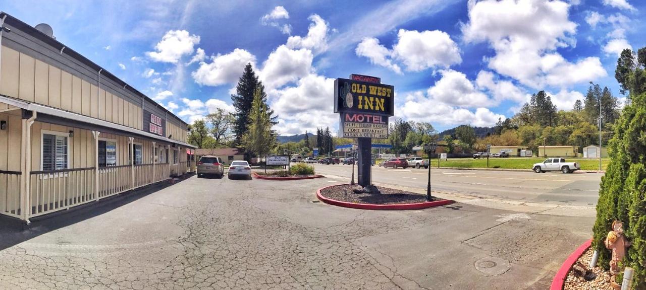 The Old West Inn Willits Exterior photo